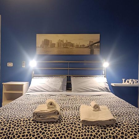 Travel And Living Hotel Trani Buitenkant foto