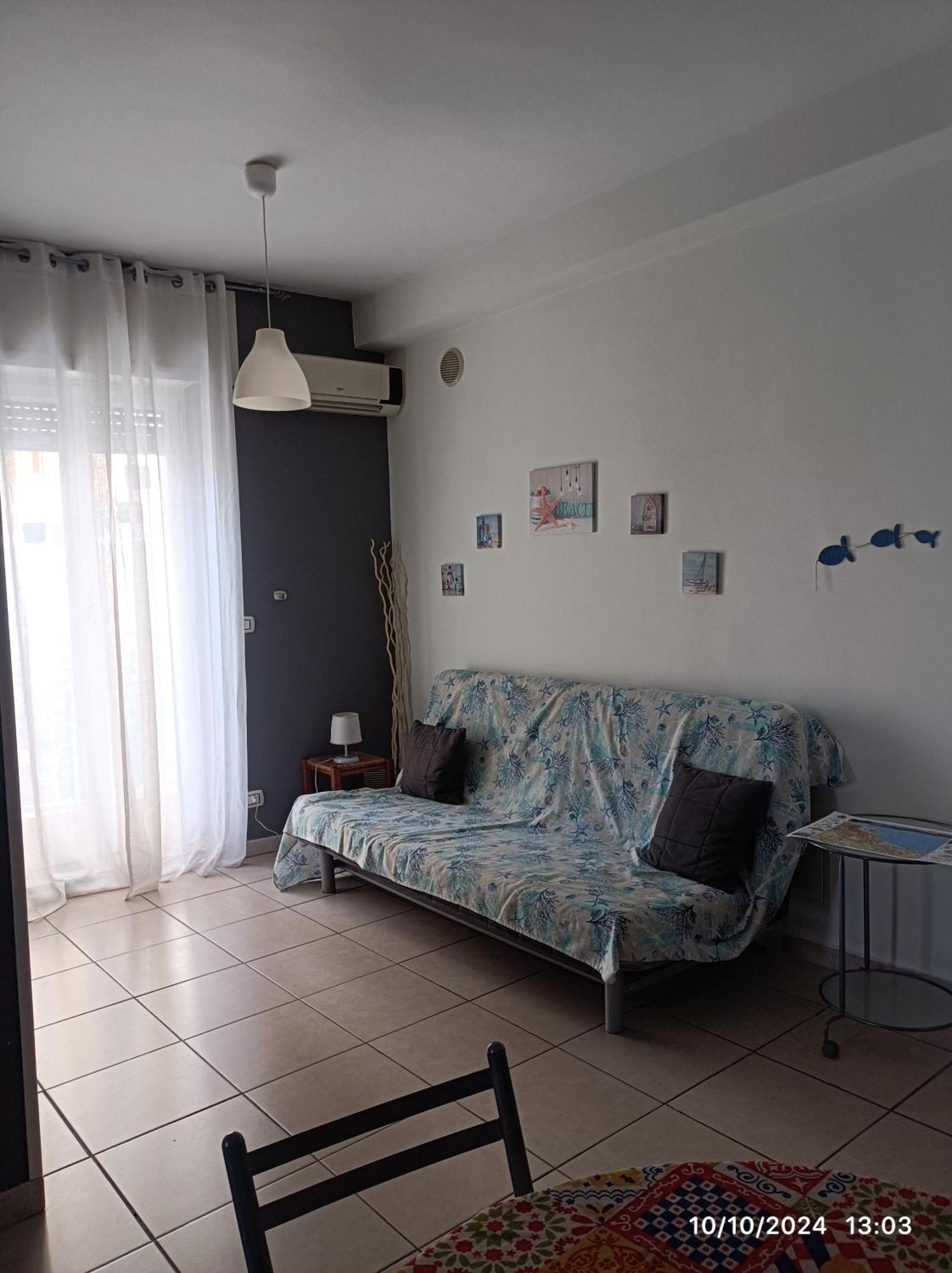 Travel And Living Hotel Trani Buitenkant foto
