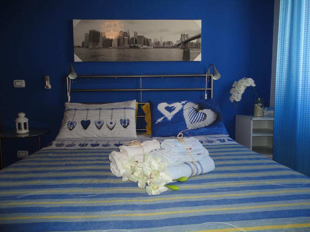 Travel And Living Hotel Trani Buitenkant foto