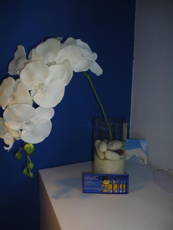 Travel And Living Hotel Trani Buitenkant foto