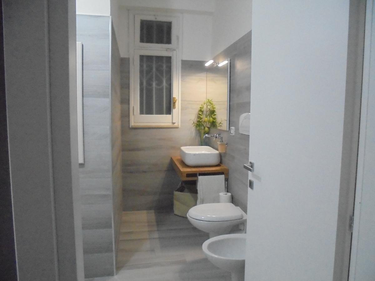 Travel And Living Hotel Trani Buitenkant foto